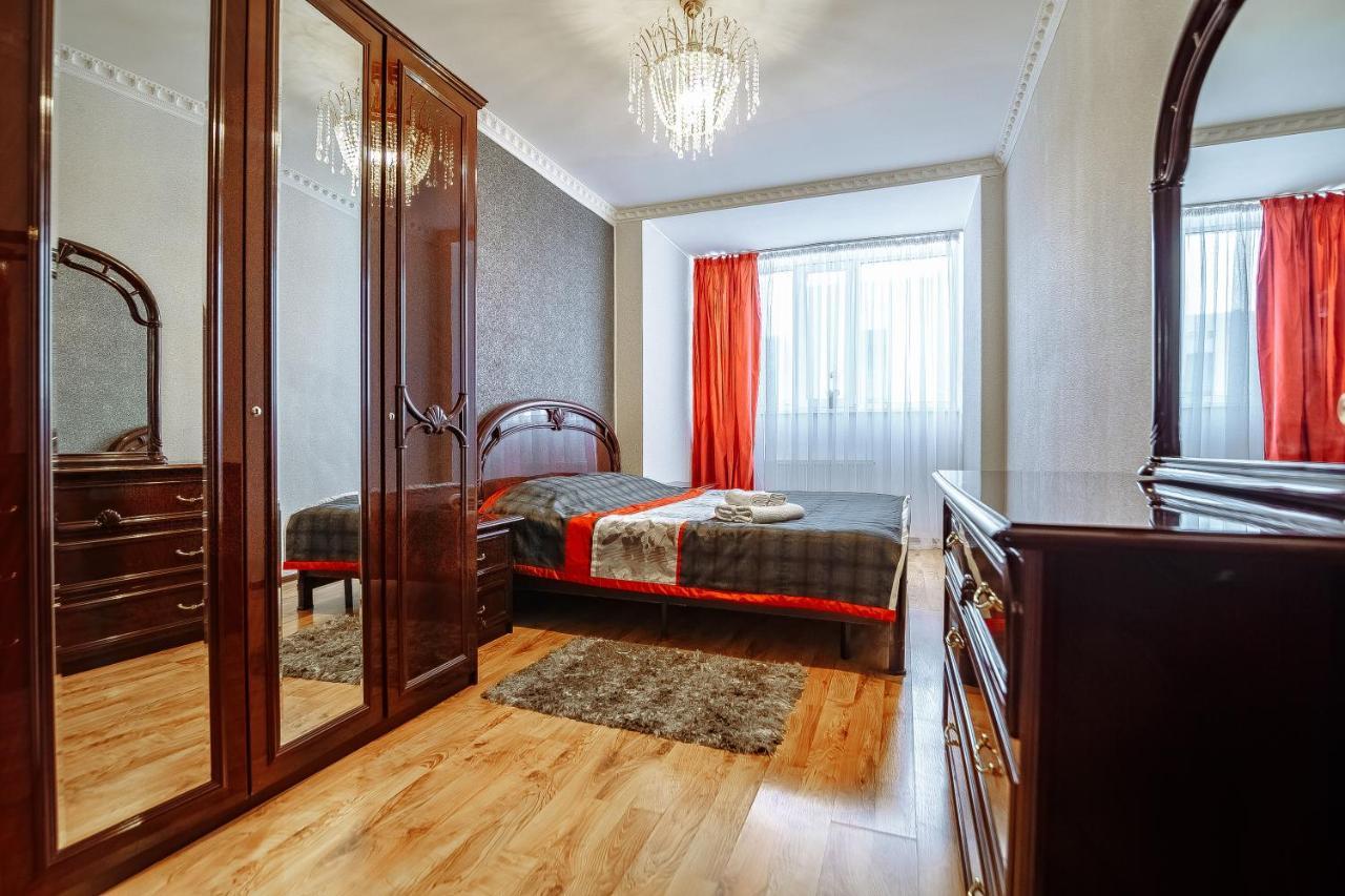Two Bedroom Apartment On Syganak Street 64-1 アスターナ エクステリア 写真